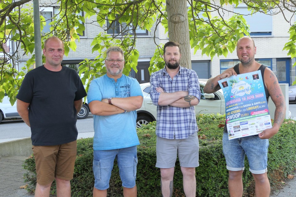 Leden van K.V. De Fuivers. Van links naar rechts: Maick Eeckhoudt, Marc Batens, Tom Van Eyck en Koen Polfliet. (Christoph De Bruyn staat niet op de foto 
