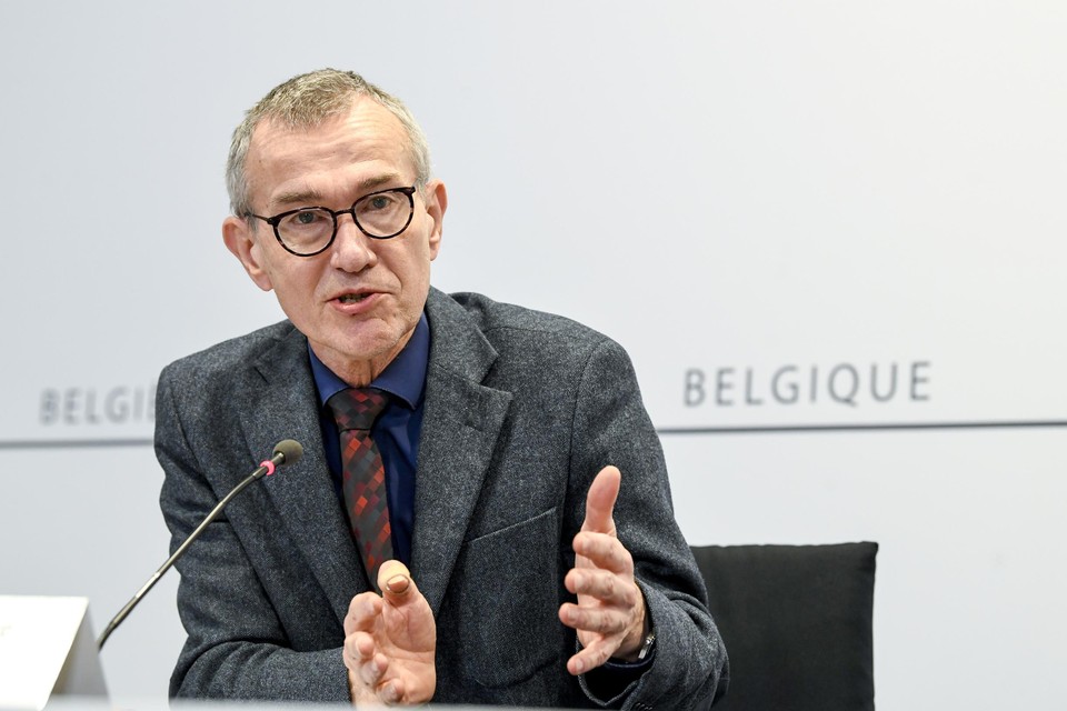 Vooruit-vicepremier Frank Vandenbroucke ligt nu ook dwars over de fiscale voordelen voor bedrijfswagens.