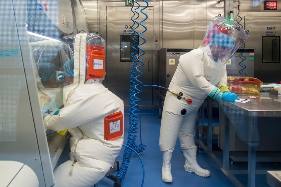 Een beeld uit een labo in Wuhan dat vaak voorkomt in theorieën over het coronavirus 