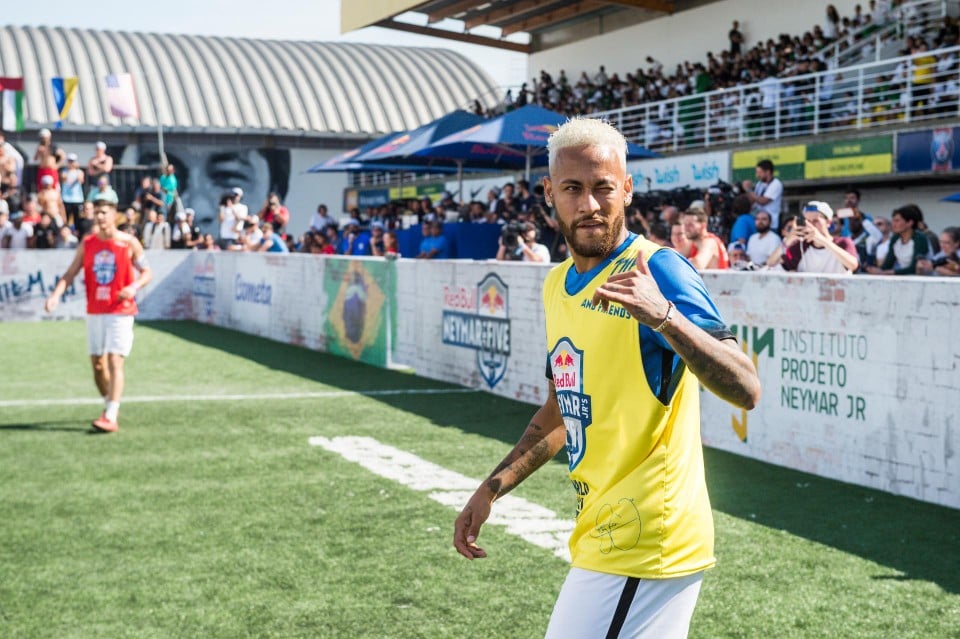 Neymar.
