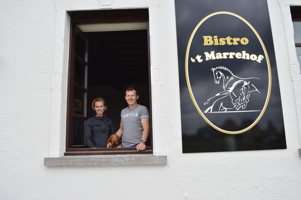 Eline en Michiel kunnen hun passie voor paarden niet verstoppen.