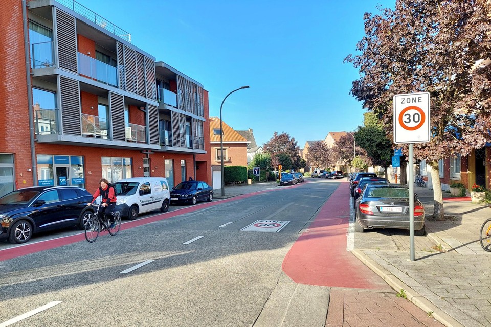 De Ridder Dessainlaan is vandaag al zone 30, maar in de nabije toekomst maakt de stad er ook een fietsstraat van. 