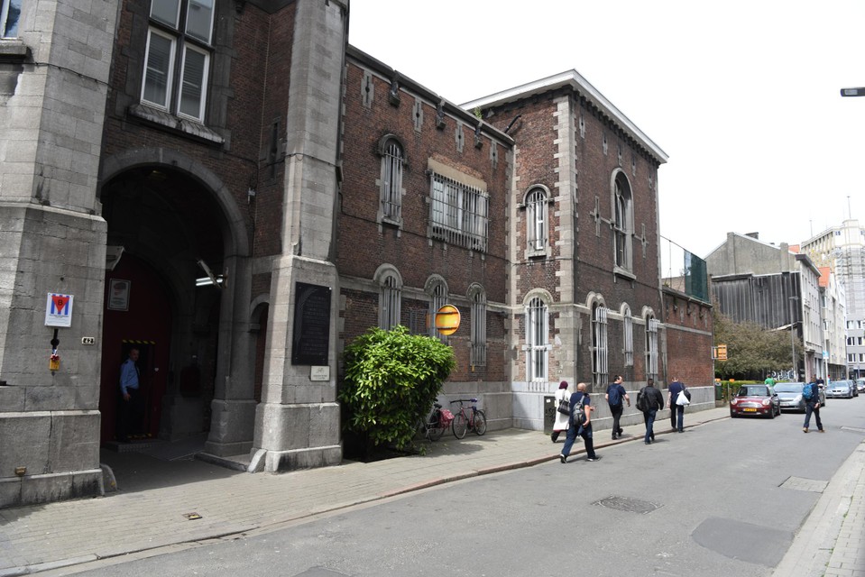 De gevangenis in de Begijnenstraat in Antwerpen. De instellingen van Mechelen en Antwerpen zitten in het lijstje waar de stakingintenties het hoogst zijn. 