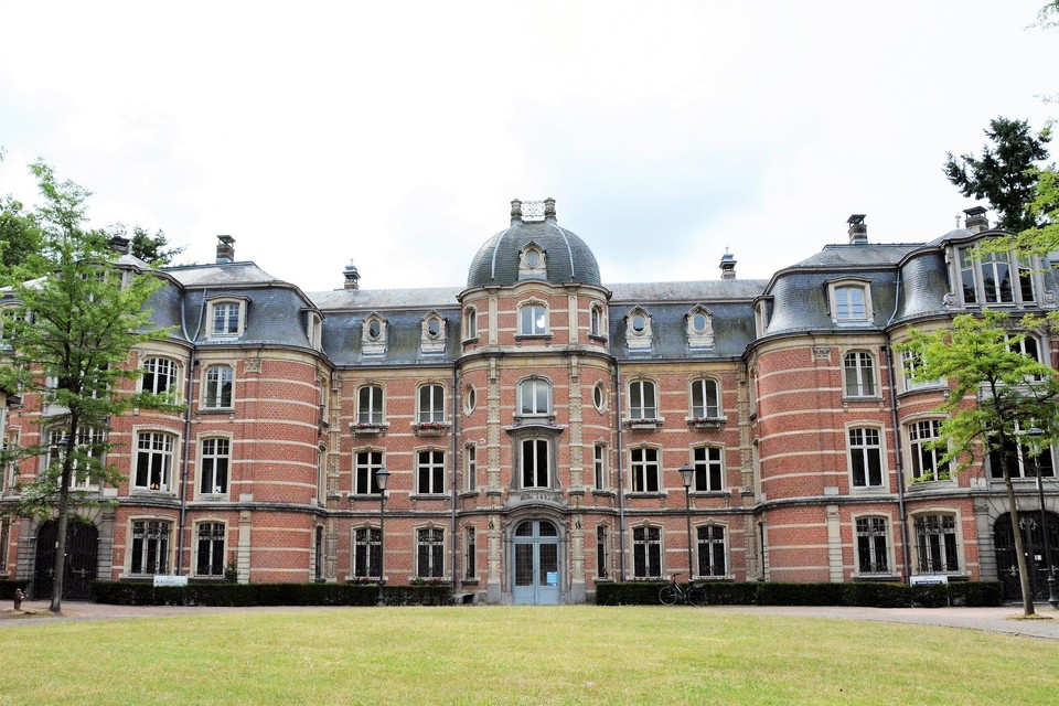 Kamperen aan het Ravenhofkasteel kan voor een keertje.