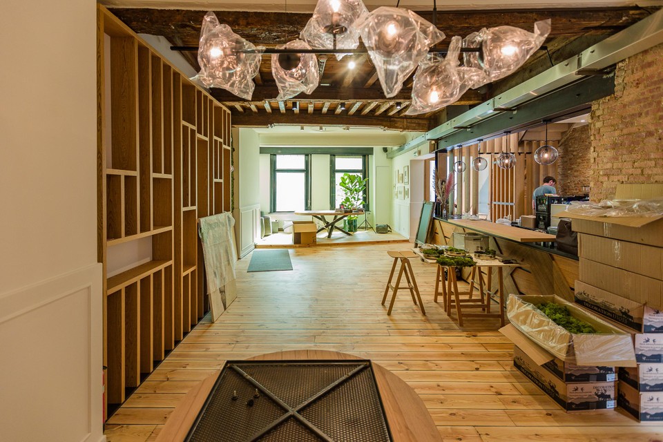 Het interieur van de zaak is zo goed als klaar.
