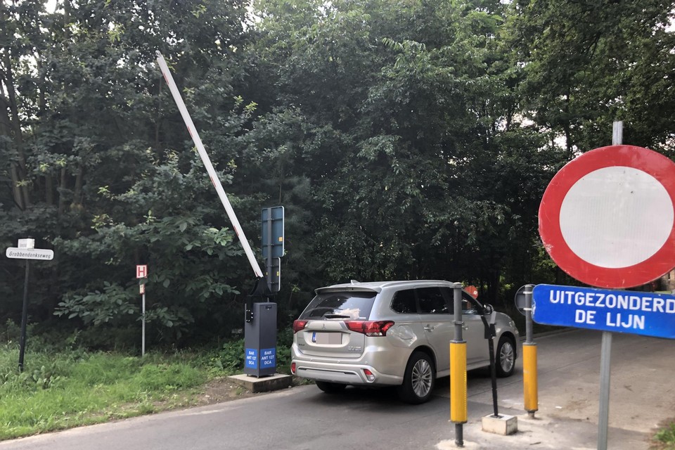 De brokkenbarelen op de Sperwerlaan in Grobbendonk.