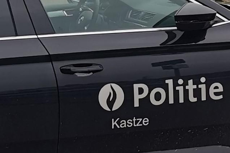 Na een uitgebreide klopjacht kon de politie twee verdachten oppakken.
