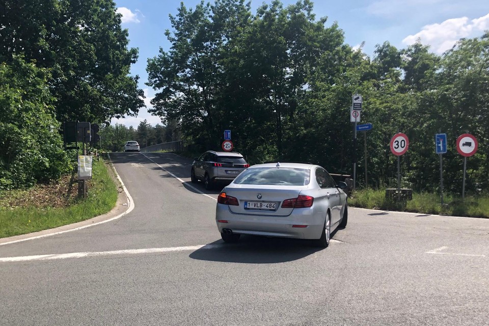 De Sperwerlaan krijgt flink wat verkeer te slikken.