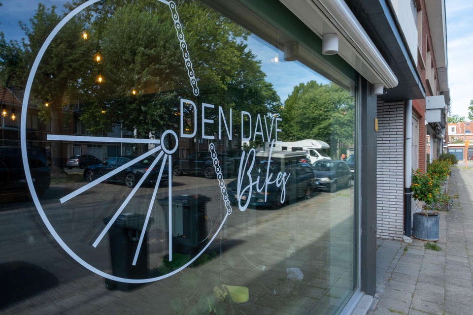Den Dave Bikes. 