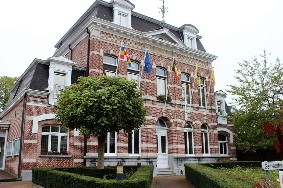 Verslagen uit informele gesprekken tussen Borsbeek en Antwerpen over de fusie zijn er niet. 
