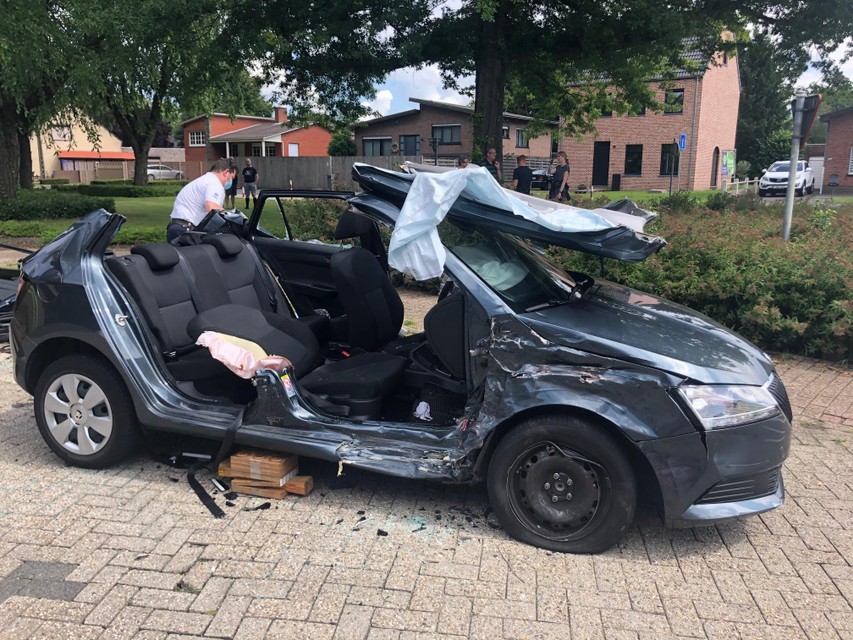 In deze auto zaten moeder en dochter.