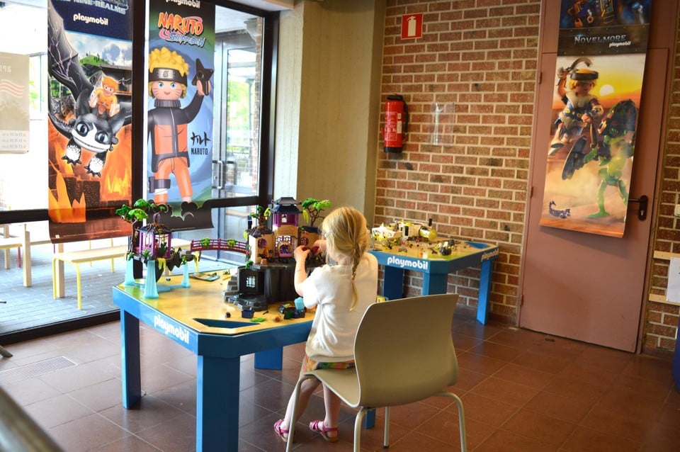 Kinderen kunnen zich urenlang amuseren op de Playmobilbeurs.