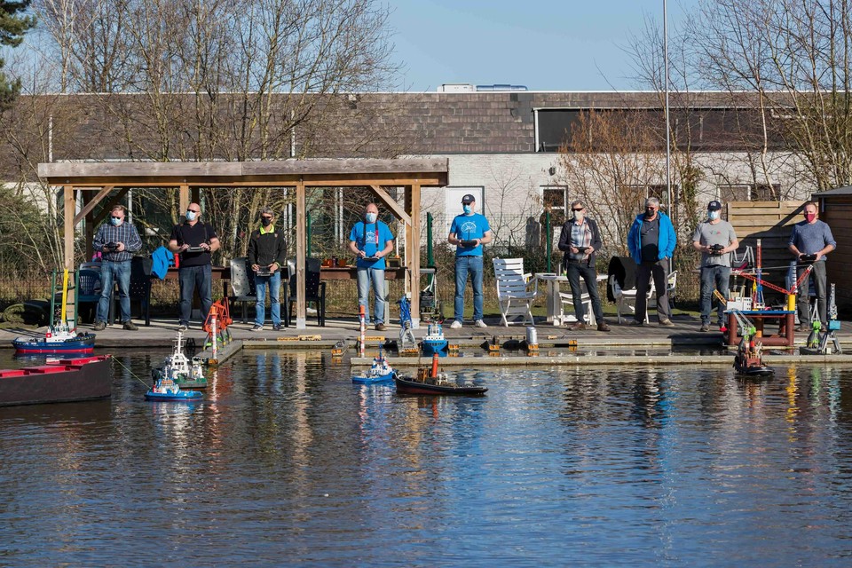 Het Modelbouw Team Hulshout bestaat uit 27 actieve leden.