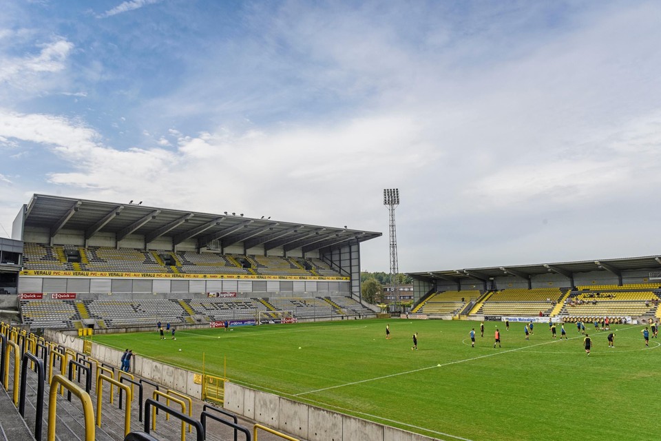 Het Herman Vanderpoortenstadion.