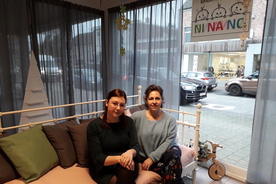 Precies een jaar geleden, op 20 januari 2020, openden Tanja Franck en Lynn De Baere, moeder en dochter uit Schoten, kinderopvang Ninano in Sint-Job.