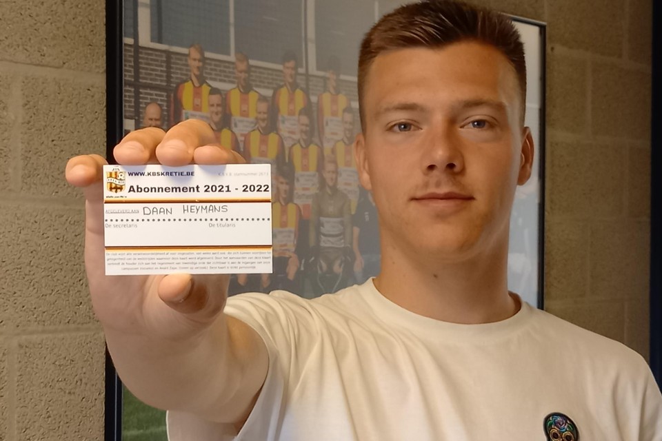 Daan Heymans is de eerste abonnee van KBSK Retie voor het nieuwe voetbalseizoen.