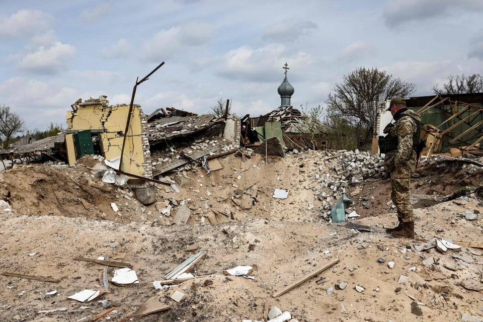 De ravage na een bombardement in Oost-Oekraïne. 