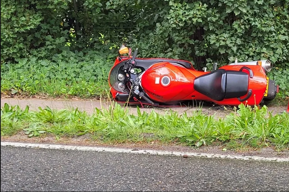 De motorrijder kwam ten val op de Nieuwe Staatsbaan in Oud-Turnhout.