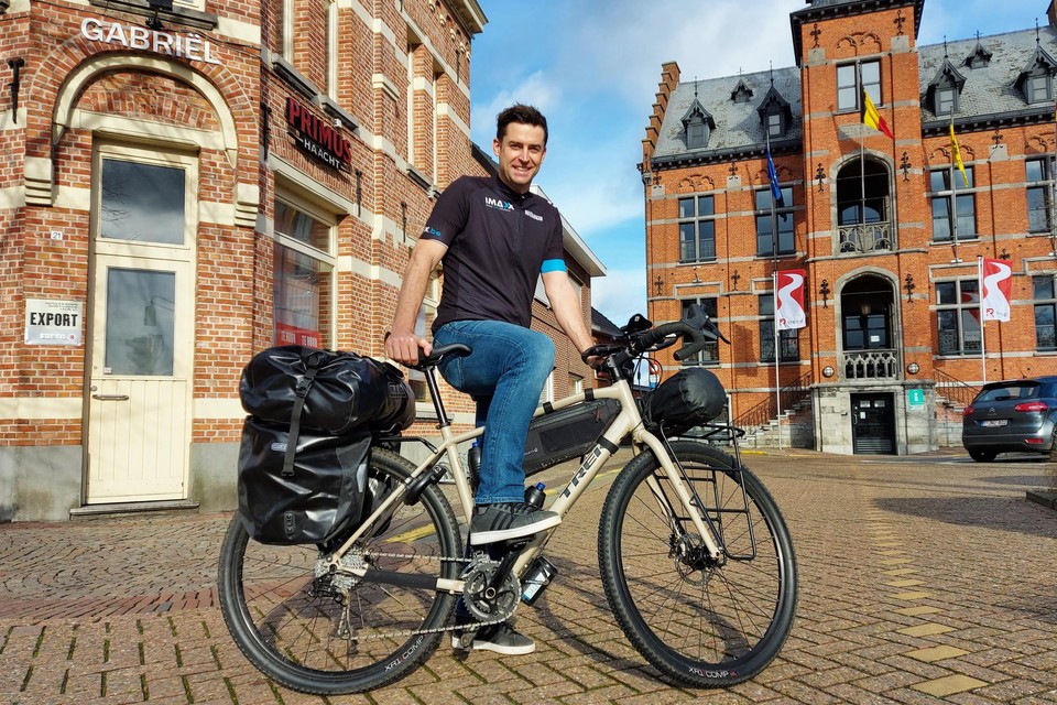 “Hoe meer je naar het oosten gaat, hoe vriendelijker de mensen zijn”, zegt Nick.