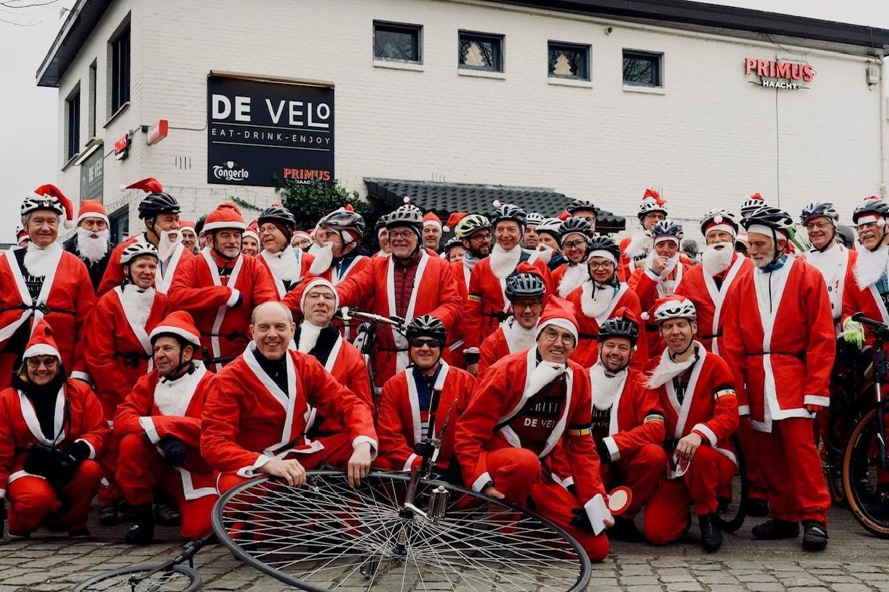 Kerstvakantie In Essen Van Goedgevulde Spiegeltent Tot Fietsende Kerstmannen Essen Gazet