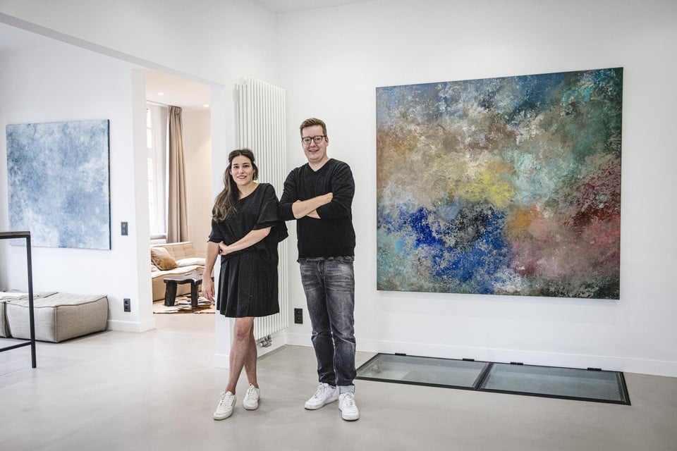 Liesbeth Spruyt en Dries Vinck in Fabriek 61, voor een canvas van Studio Spruyt.