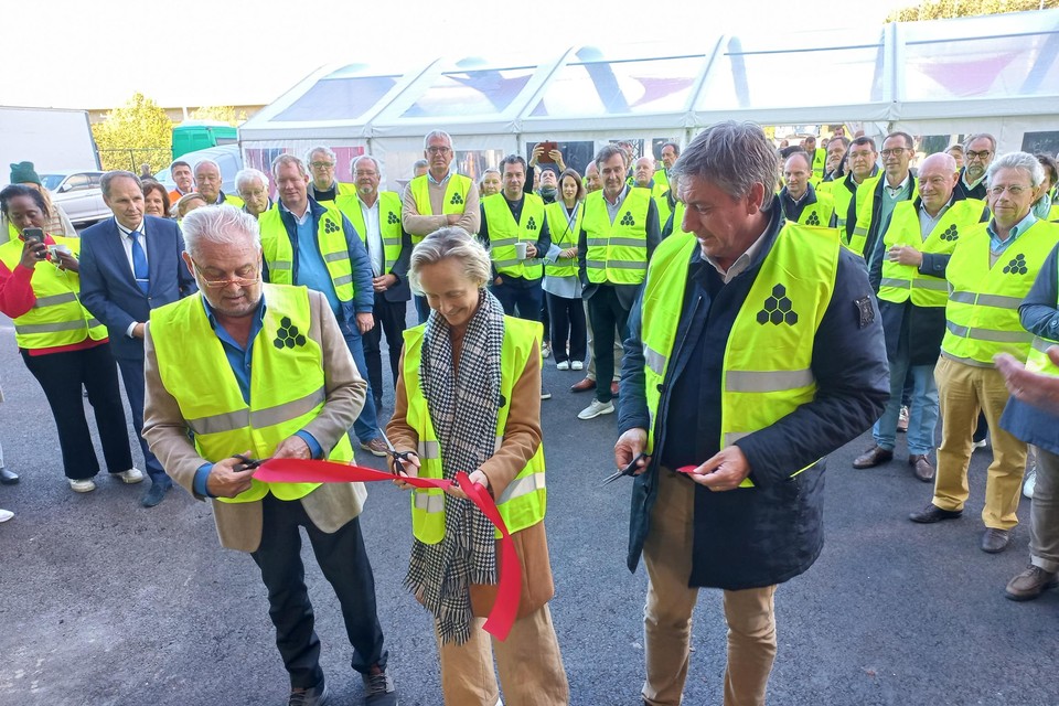 Fernand Huts, havenschepen Annick De Ridder en Vlaams minister-president Jan Jambon.