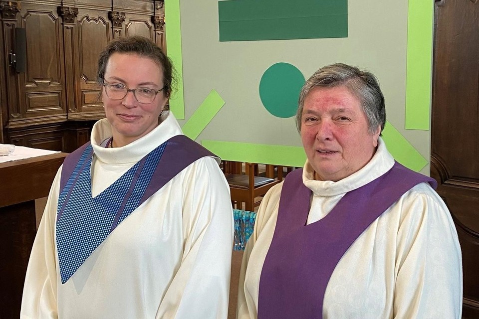 Anneleen Adriaensens (links) komt Marleen Gebruers bijstaan.