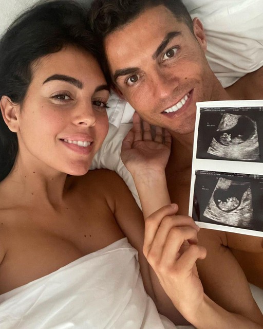 Ronaldo en Rodriguez bij de bekendmaking van de zwangerschap. 