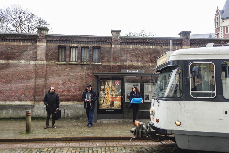 Tramlijn 11 stopt er voor ruim twee jaar mee. Dat heeft te maken met de herinrichting van onder meer de Ommeganckstraat.