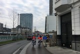 thumbnail: Stijn Wens ontdekte aan een werf op de Italiëlei dat fietsers ondanks nieuwe richtlijnen nog steeds worden gevraagd van af te stappen. 