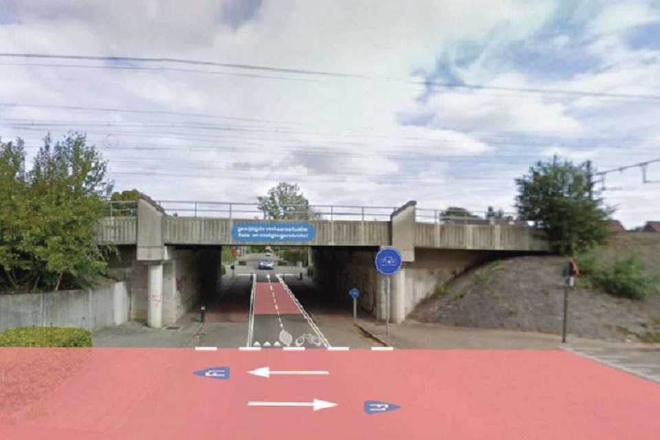 De fietsostrade krijgt in het straatbeeld duidelijk voorrang.