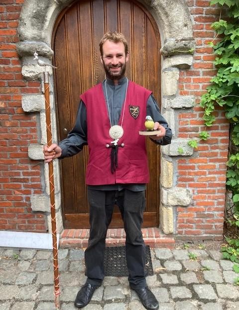 Opperkoning Stefaan Joosen van de voetbooggilde Sint-Jorisgilde Brecht.