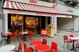 thumbnail: Het restaurant is gevestigd in het pand waar vroeger kledingwinkel Queens gevestigd was.