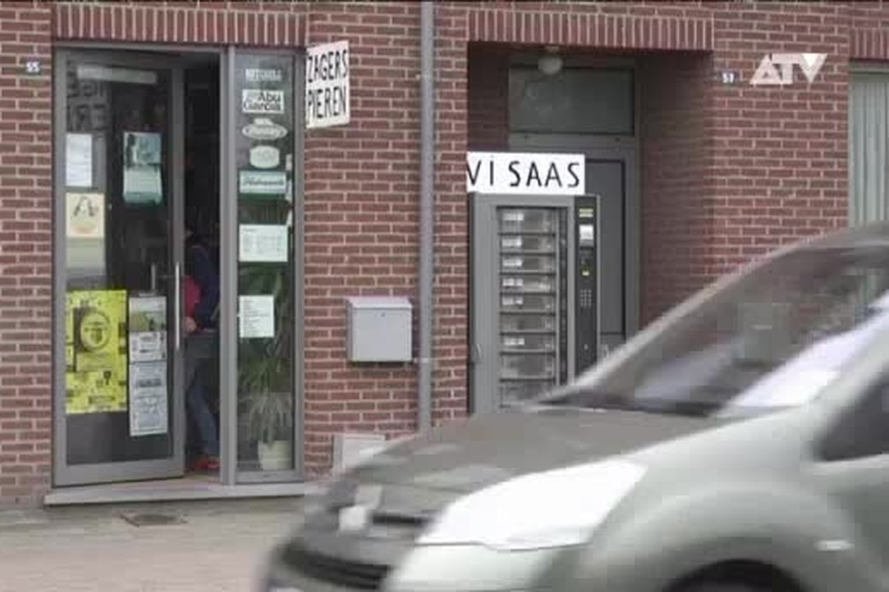 Eerste automaat voor visaas staat in Kapellen (Kapellen) | Gazet van  Antwerpen Mobile