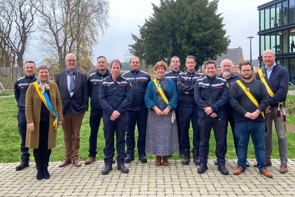 Het nieuwe brandweerkorps van Lille kreeg op Sint-Barbara een ontvangst door burgemeester Marleen Peeters (N-VA) en het schepencollege van Lille. 