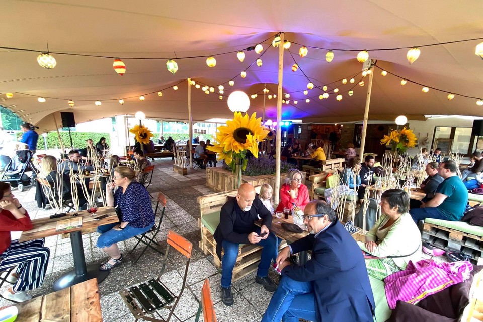 De zomerbar in het park tijdens een van de vorige edities.