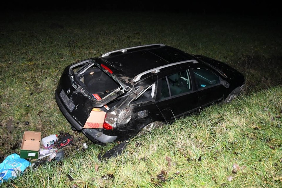 Escape car went missing in a dry ditch next to the A58 in Arnemuiden. 