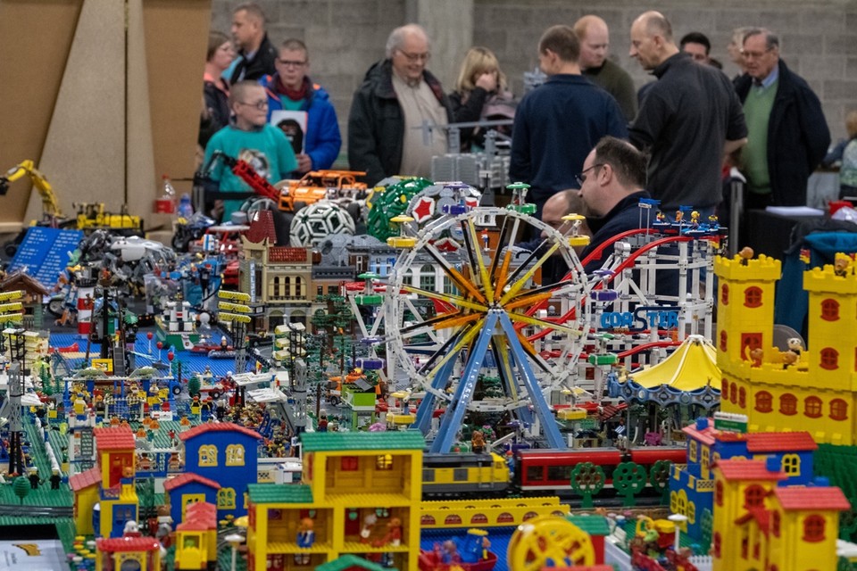 herberg Portiek Kanon Grootste beurs van het land toont de wondere wereld van Lego: “Nu dat  reuzenrad samen bouwen!” (Antwerpen) | Gazet van Antwerpen Mobile