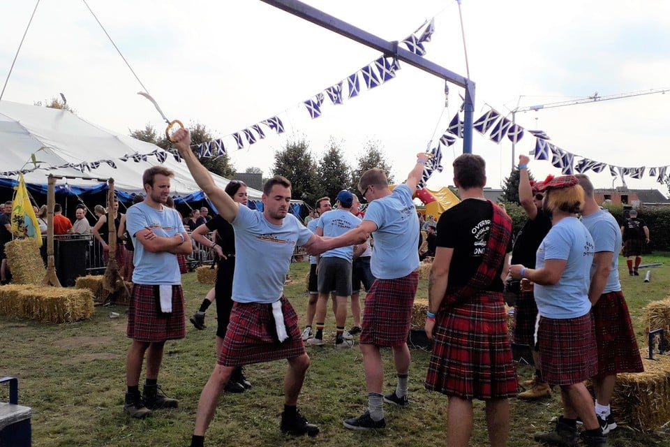 Uithoudingsproef op de Highlandgames.