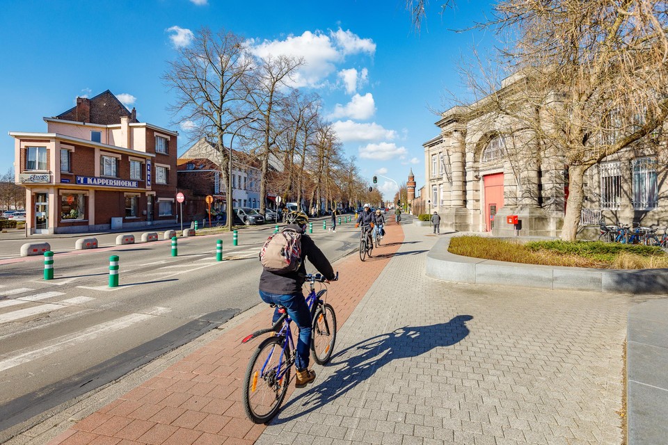 De stad maakt werk van de herinrichting van de Liersesteenweg tussen de vesten en de Ieperleestraat. 