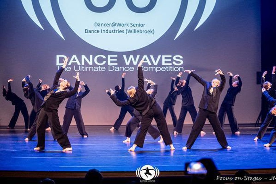 Dansschool Dance Industries uit Willebroek plaatste zich vorige maand met drie teams voor het Europees kampioenschap.