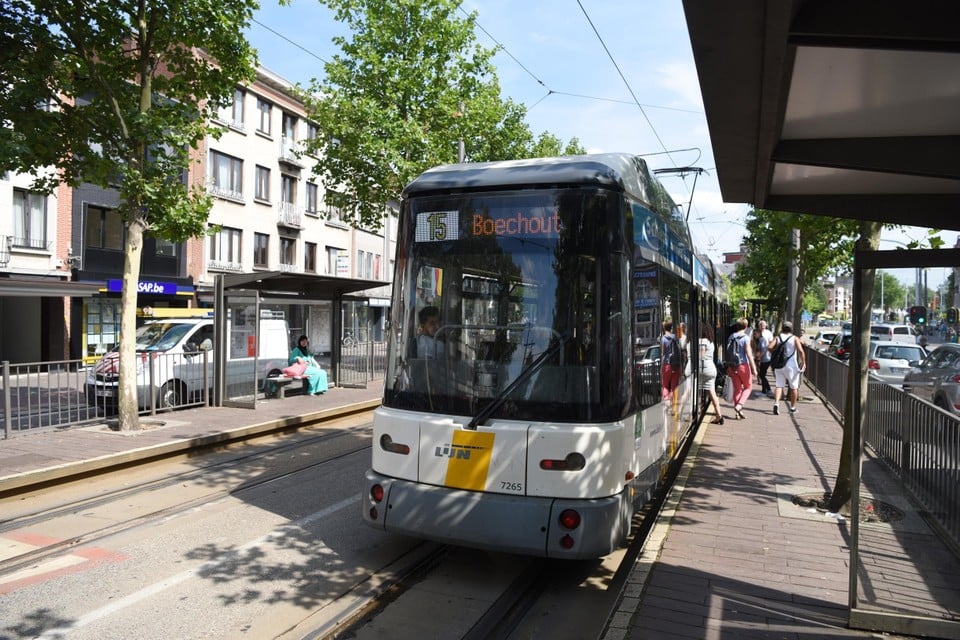 Met het verdwijnen van tram 15 vermindert de bereikbaarheid van de zuidoostrand van Antwerpen. 