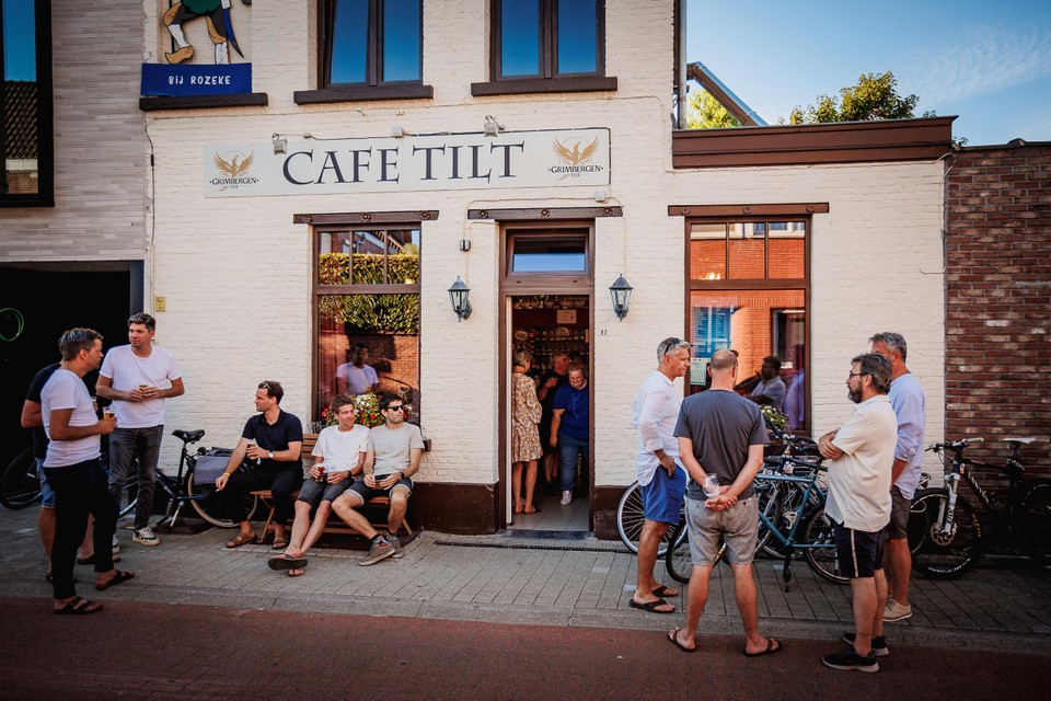 Café Tilt in de Vrijgeweidestraat is een monument.