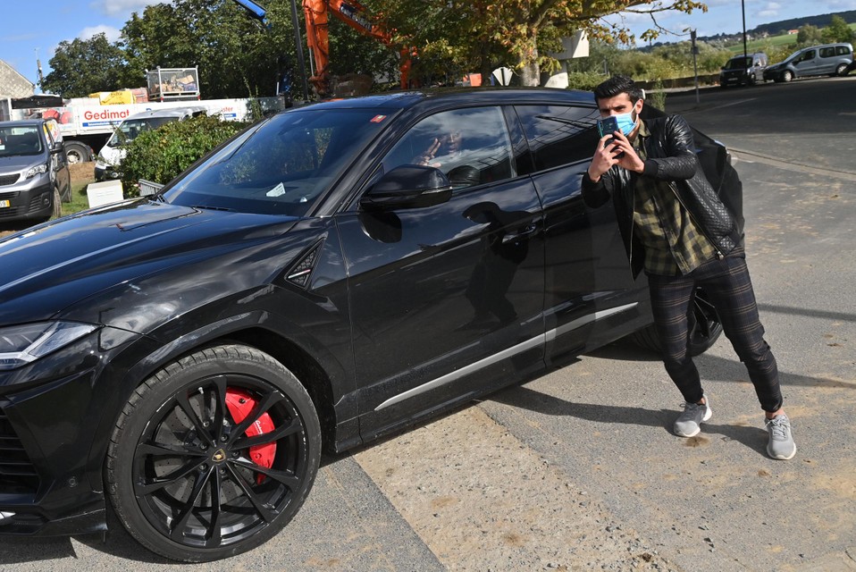 Ook Romelu Lukaku poseerde met de eenzame fan