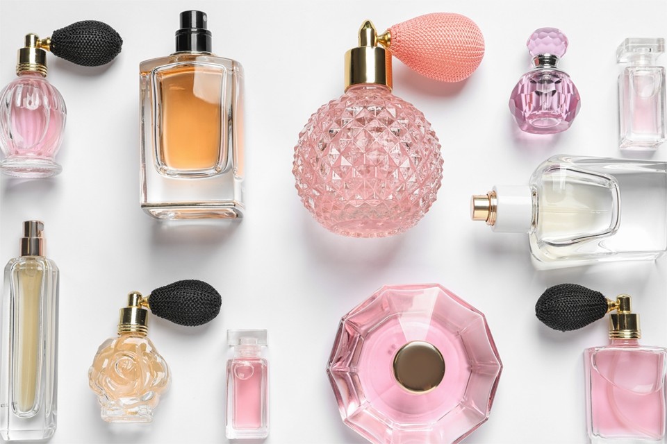 Terugspoelen Verenigen voorraad Voor jezelf of als cadeau: zo kies je een nieuw parfum | Gazet van  Antwerpen Mobile