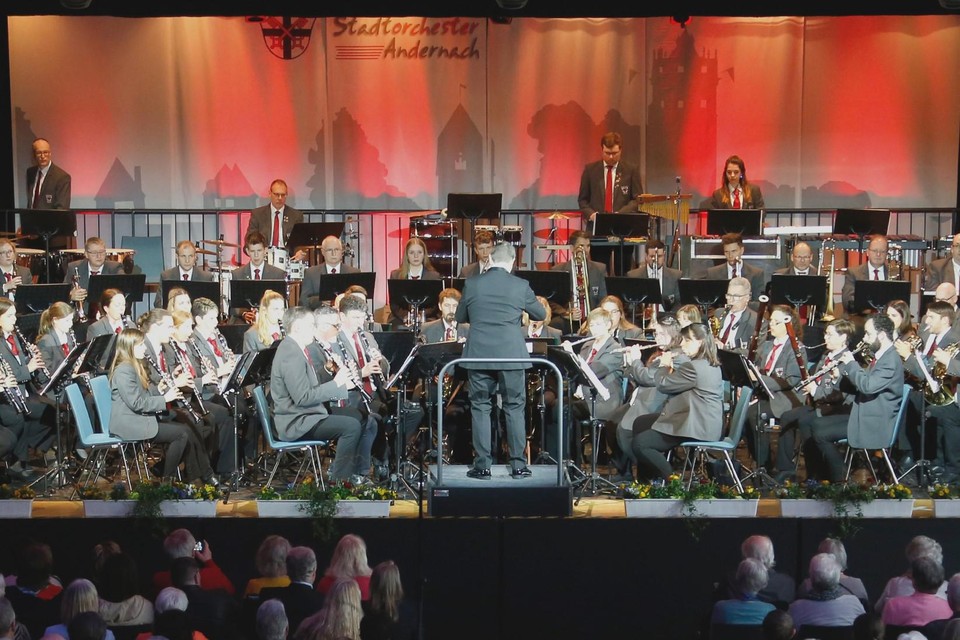 Het Stadtorchester Andernach. Zij slaan de handen in elkaar met twee Ekerse orkesten op 11 mei.