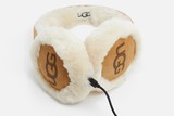 thumbnail: Ugg met ingewerkte koptelefoon - 104,95 euro via Zalando