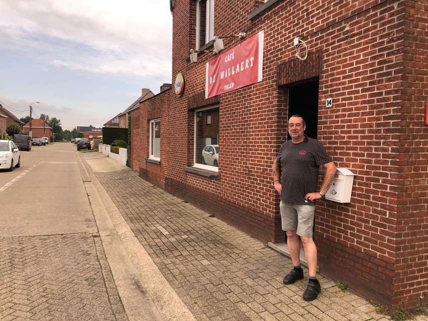 Met café De Willaert wil de nieuwe kroegbaas mensen van alle leeftijden aanspreken.
