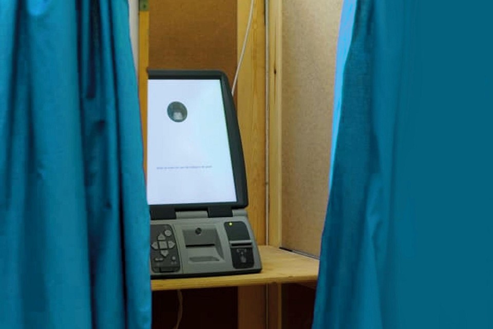 Inwoners van Vosselaar kunnen in het gemeentehuis of in vrijetijdshuis De Moer oefenen op een stemcomputer.