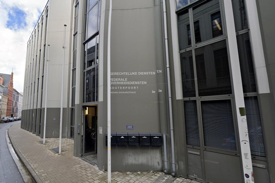 Het gebouw van het parket-generaal in Gent. Daar is de sjoemelde magistraat voorlopig niet meer welkom.